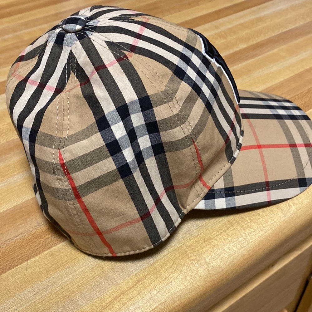 Burberry logo snap hat… brand new - Picture 5 of 6